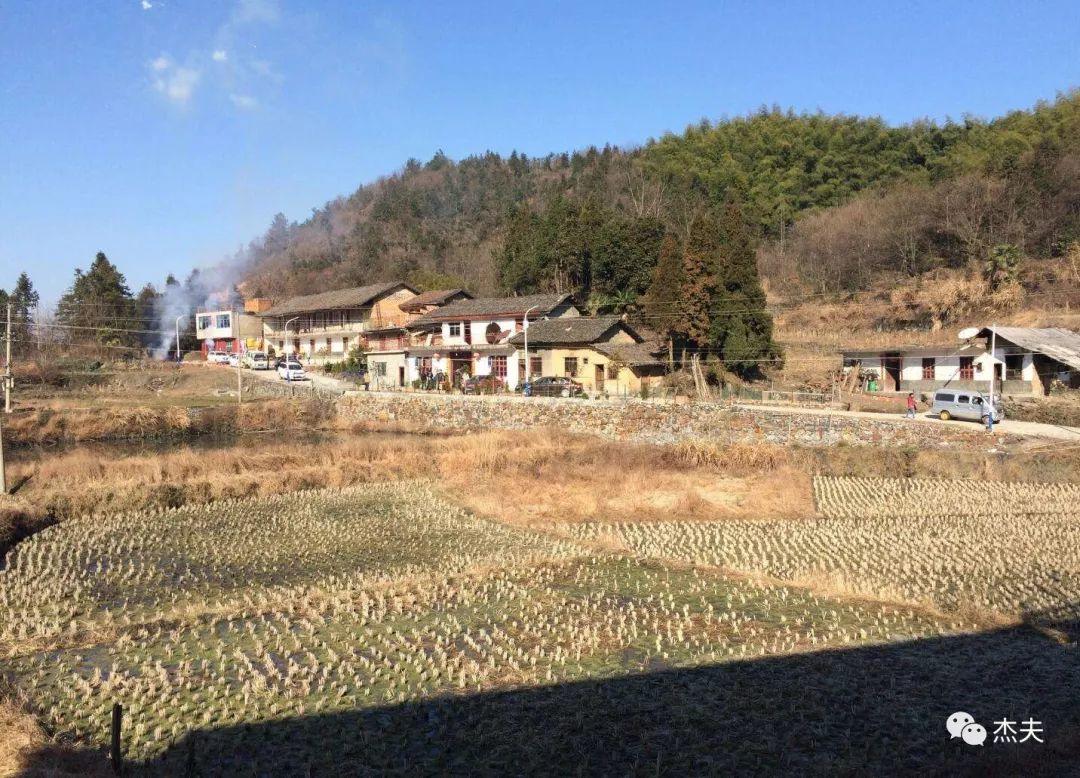 “寻路中国：从乡村到工厂的自驾之旅”读后感